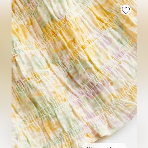 H&M Smocked Off-the-shoulder Top - Picture 6 of 6